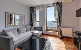 Venti Apartments - Sea Towers Sea View